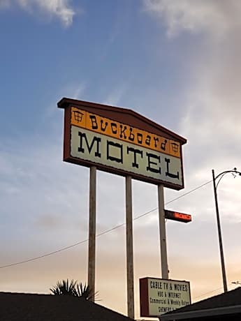 Buckboard Motel