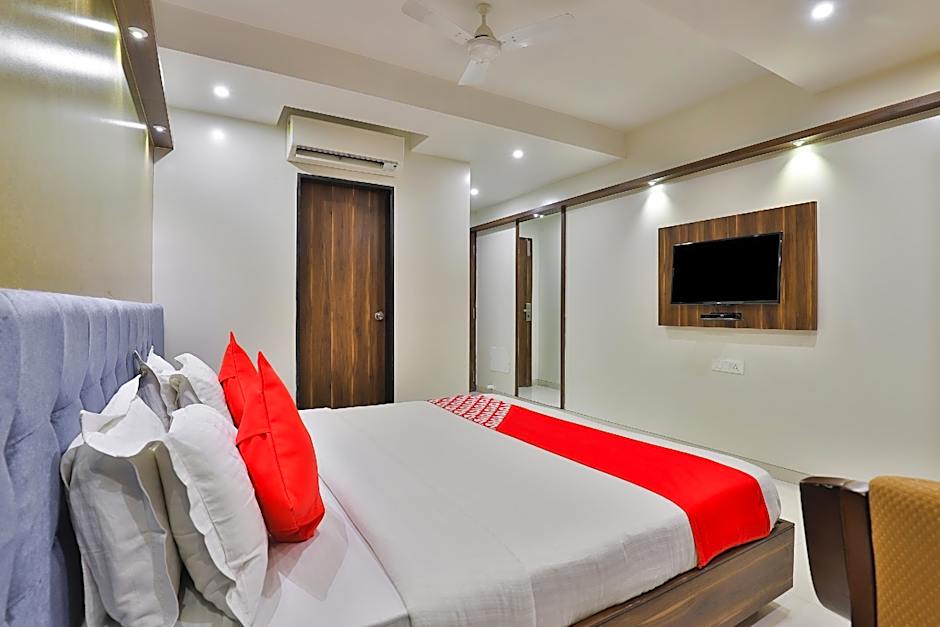 Photo 1 of 6 of Deluxe 1 Double Bed or 2 Beds