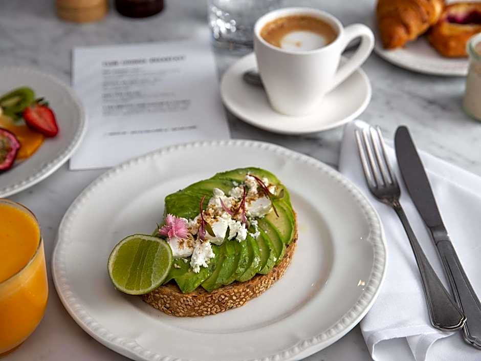 Pullman Melbourne City Centre