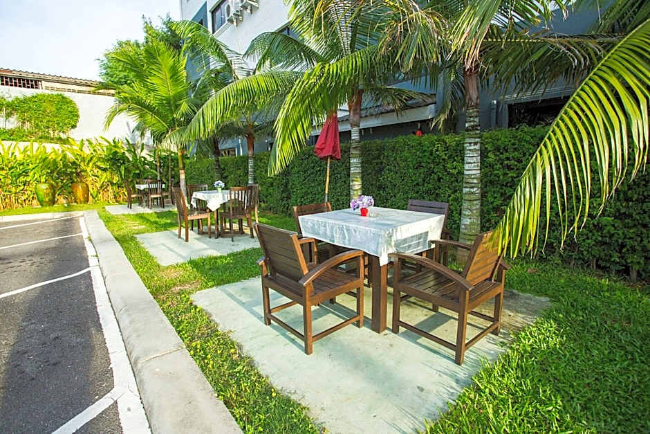 AIRBEST Gemtree Lampang Hotel