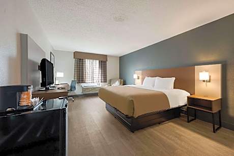 King Room - Accessible/Non-Smoking