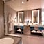 DoubleTree by Hilton Osaka Castle