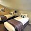 The Moorings Motel and Apartments