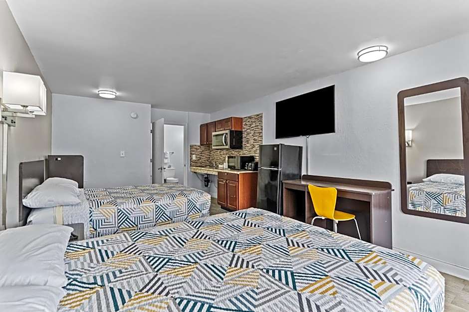 Photo 1 of 9 of 2 Queen Beds, Accessible, Roll in Shower