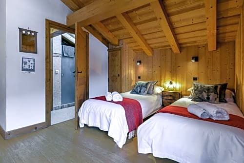 Yeti Lodge Rooms