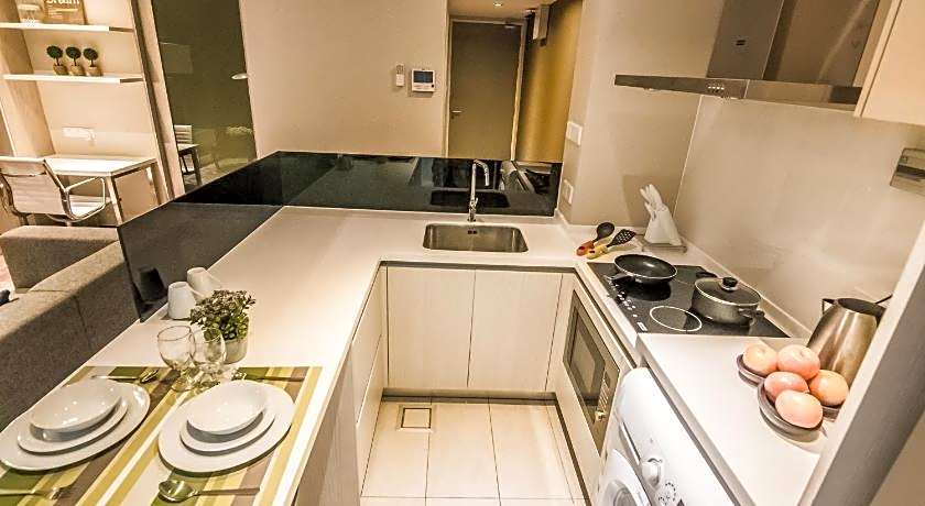 Marina Travellers Suite @ Riverson SOHO