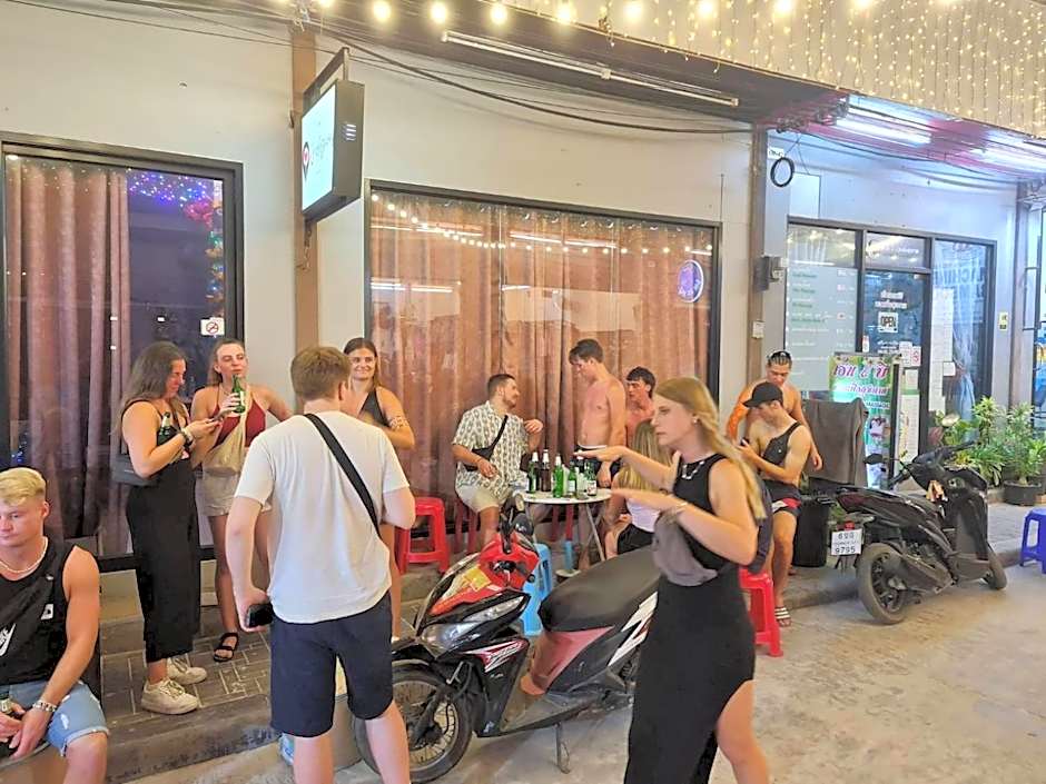 The Rendezvous Fullmoon Hostel