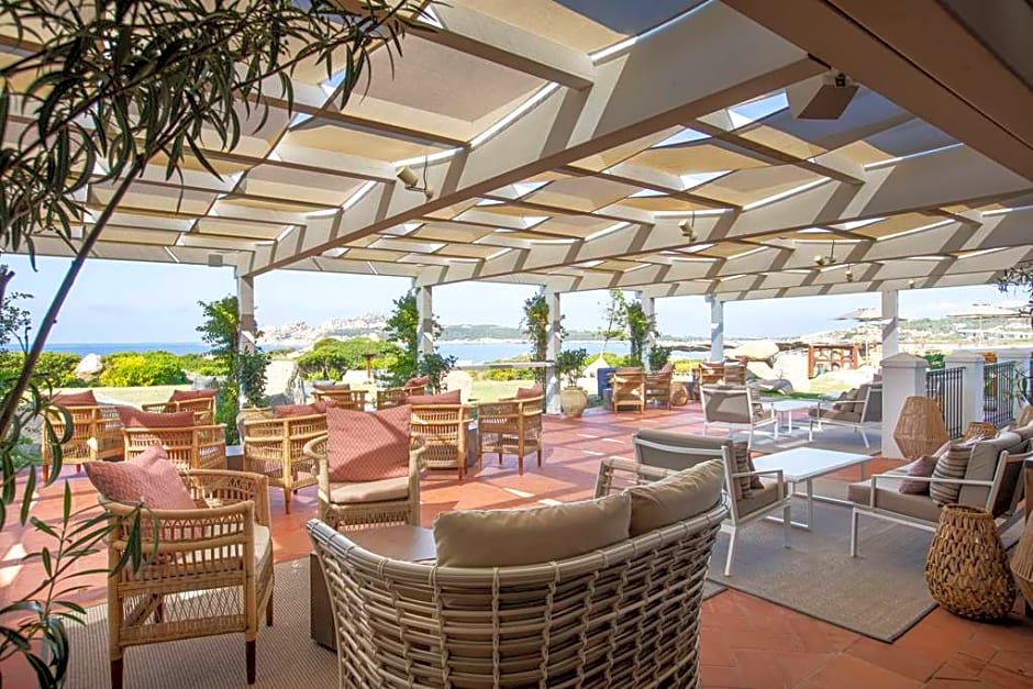 Mangia's Santa Teresa Sardinia, Curio Collection by Hilton