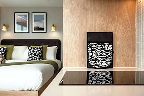 Deluxe Double Studio