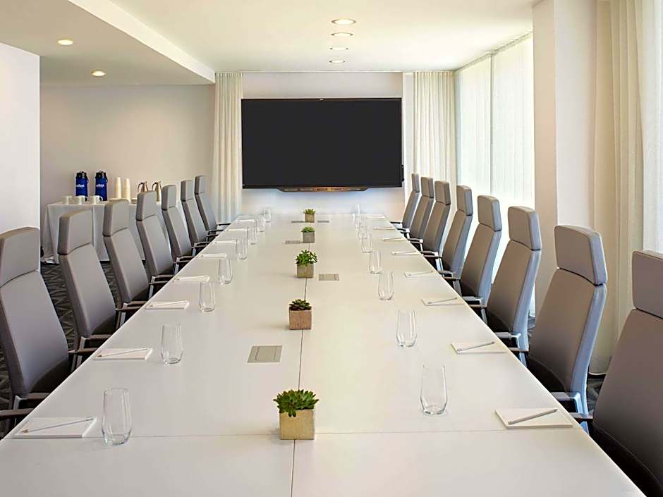 Mondrian Los Angeles