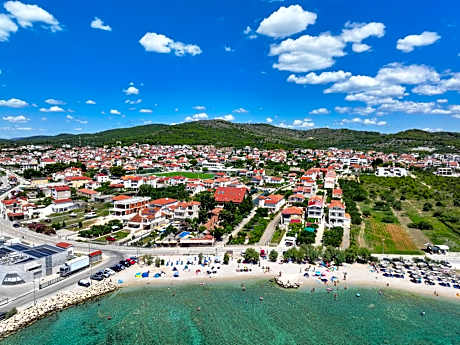 Tribunia Beach Hotel