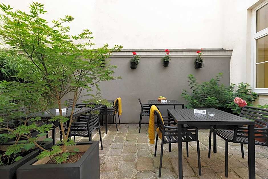 HiLight Suites Hotel