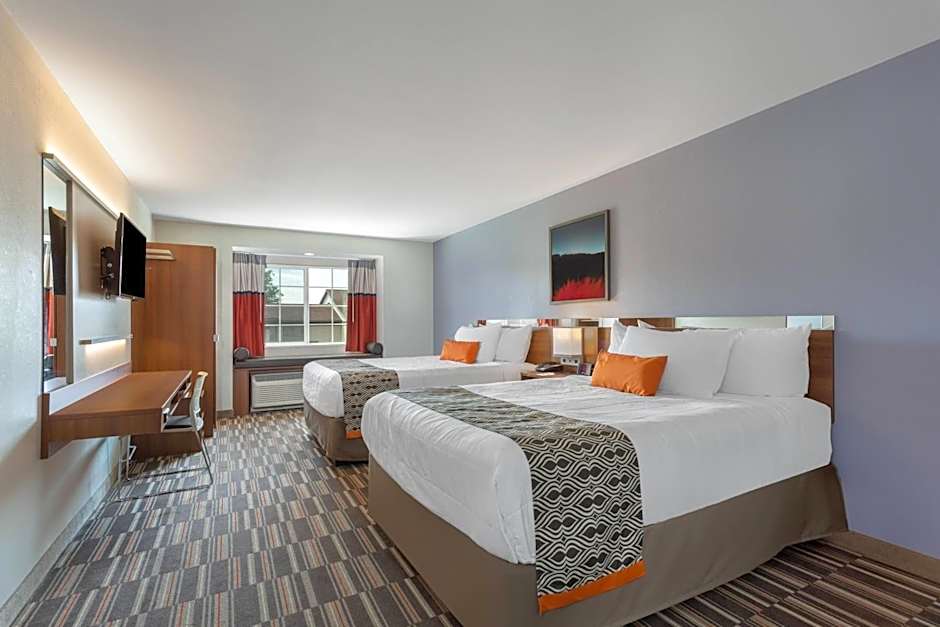 Microtel Inn & Suites by Wyndham Niagara Falls