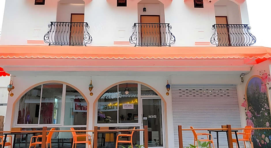 Sidewalk Boutique Hotel