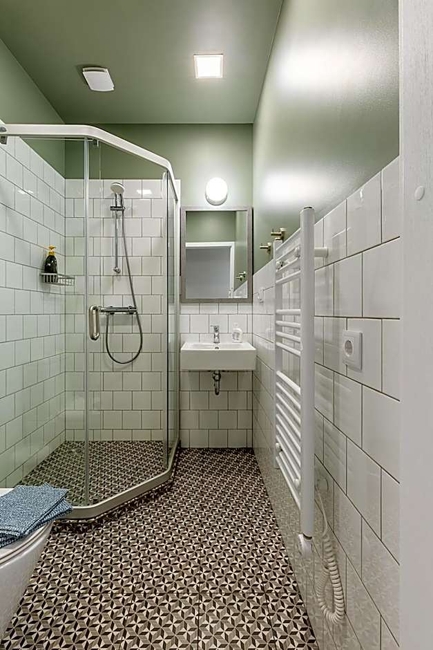 Art & Comfort Rooms
