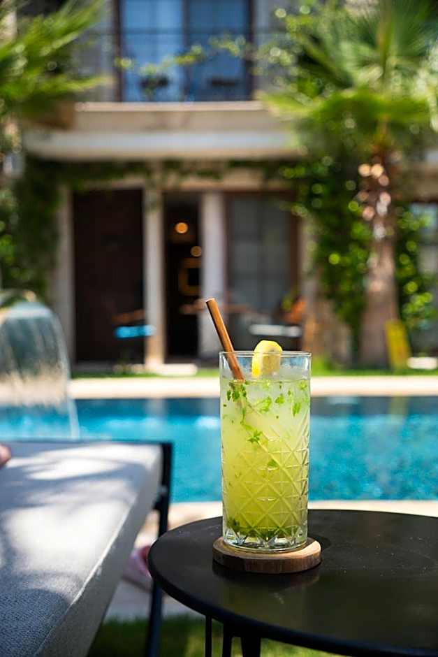 Avalon Boutique Hotel & Suites