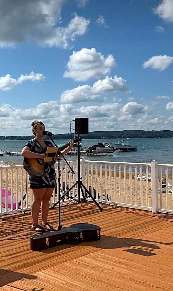 The Beach Haus - Traverse City