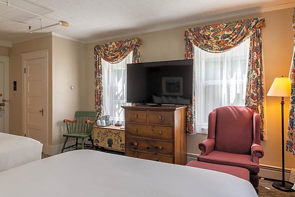 Eagle Mountain House And Golf Club