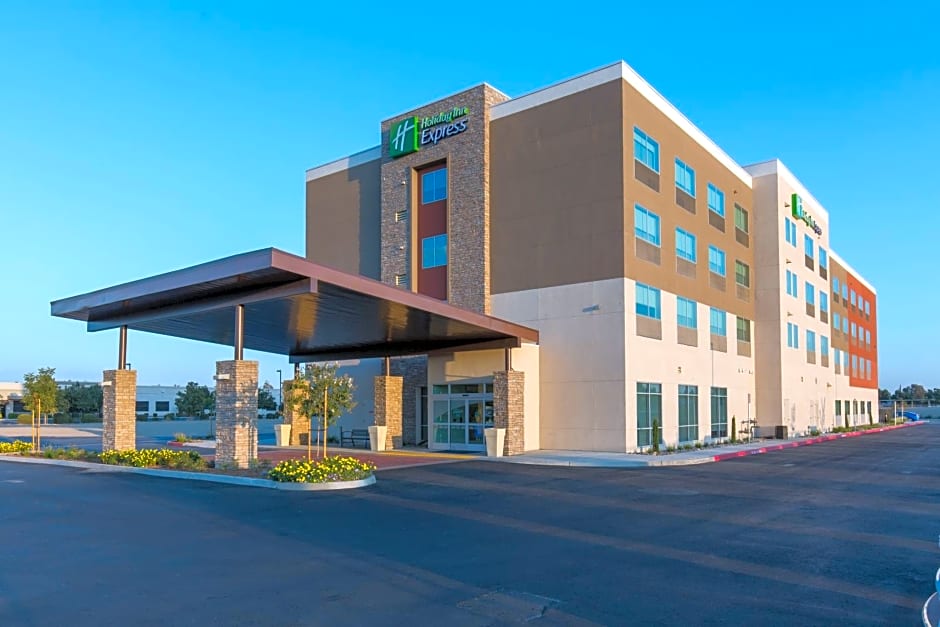 Holiday Inn Express Visalia - Sequoia Gateway Area