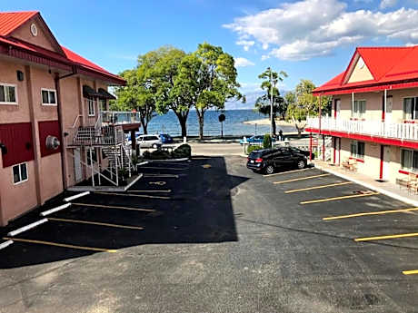 SlumberLodge Hotel