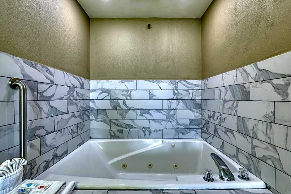 Comfort Suites Madison West - Middleton