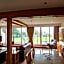 Elmers Court Hotel
