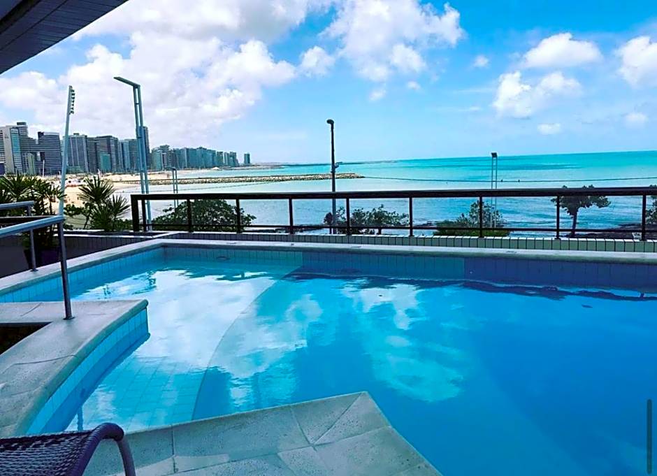 Apê Beira Mar Meireles Com café da manhã