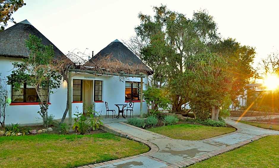Swartberg Hotel, Cork Tree Collection