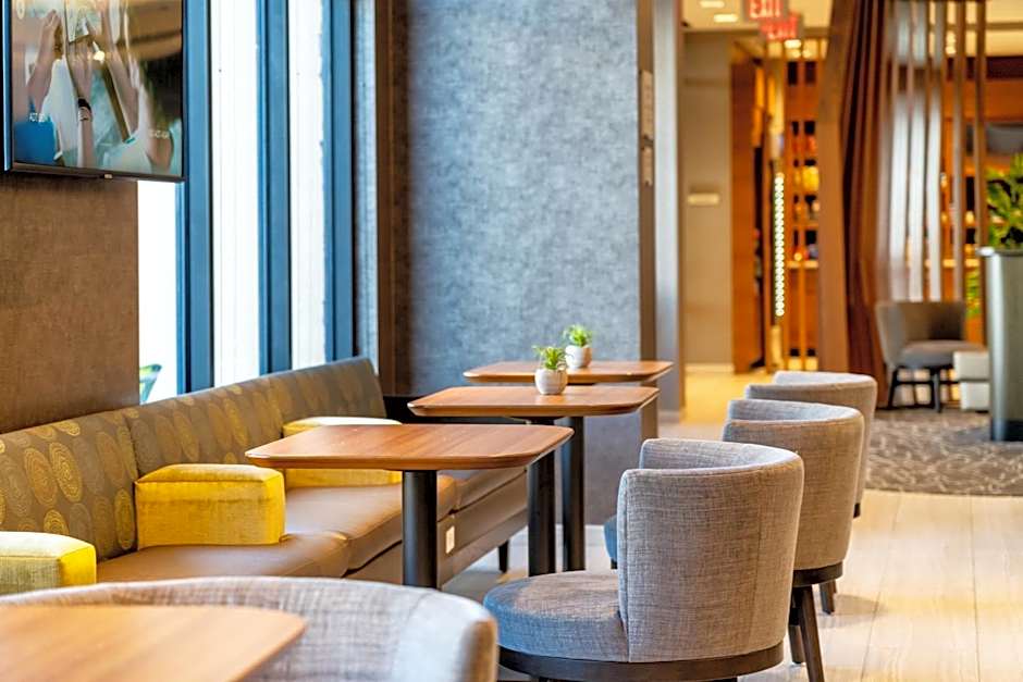 Spring Hill Suites by Marriott OAKLAND AIRPORT