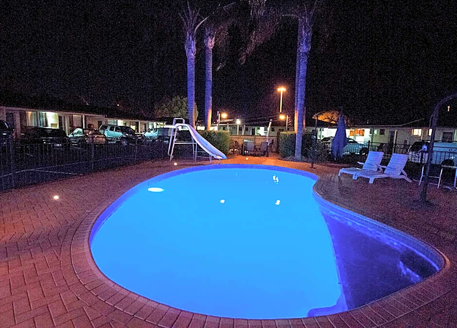 James Street Motor Inn