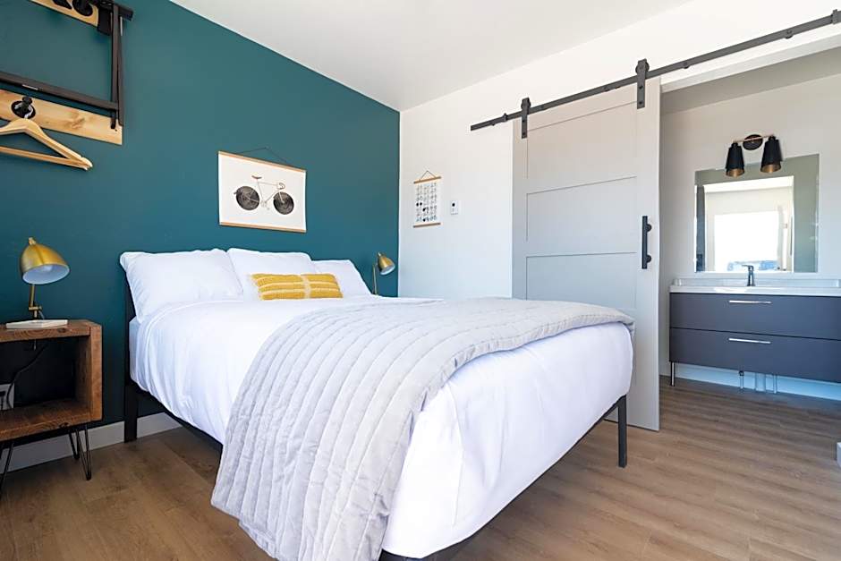 Spoke and Vine Motel