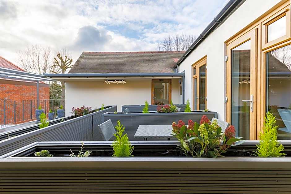 Rosemay Boutique Hotel Near Heathrow Airport