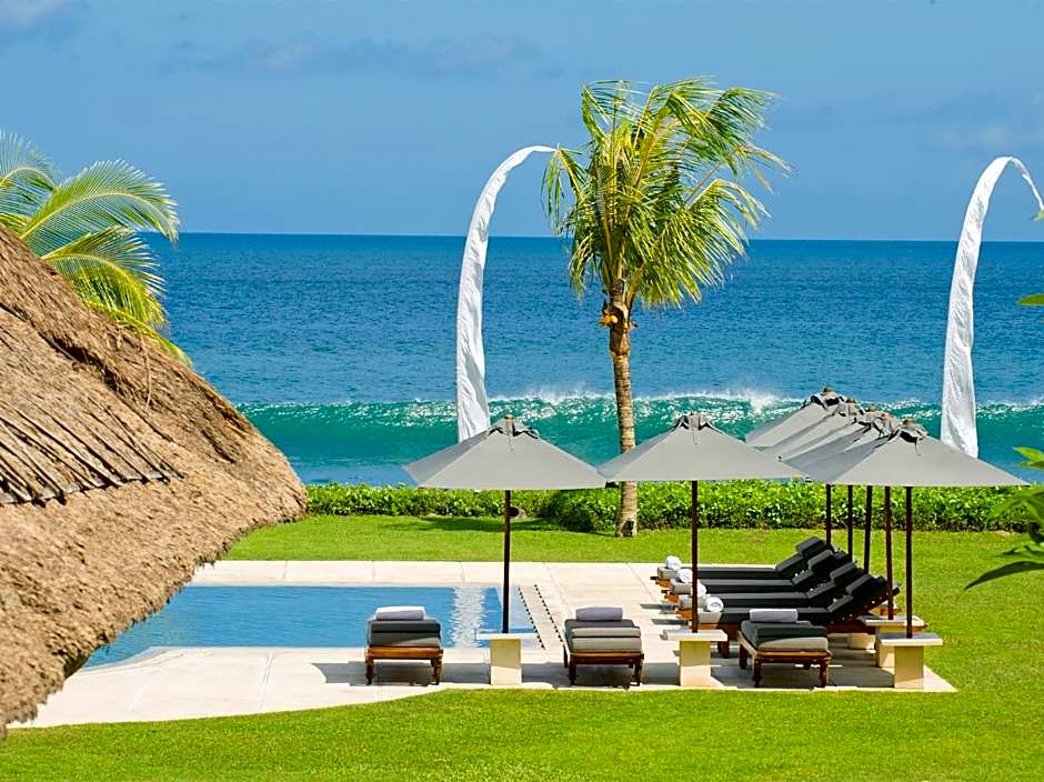 Villa Atas Ombak
