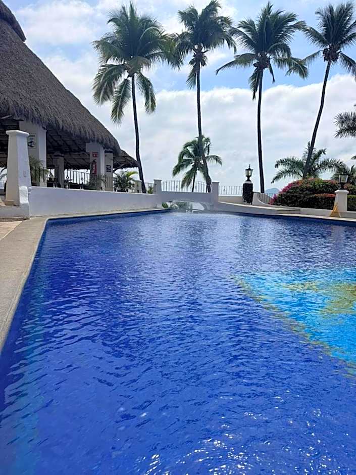 Depto familiar con vista al mar en Playasol Manzanillo