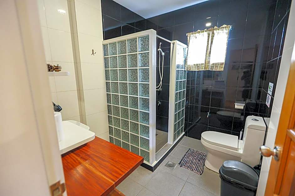 Kingswick Residences & Lodge