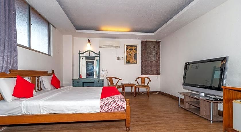 OYO 89864 Hotel Holiday Park