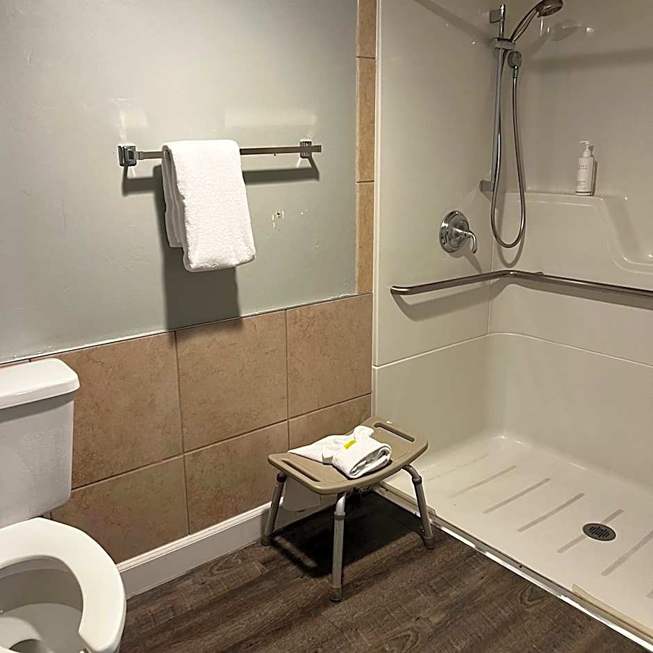 Days Inn by Wyndham Seatac Airport
