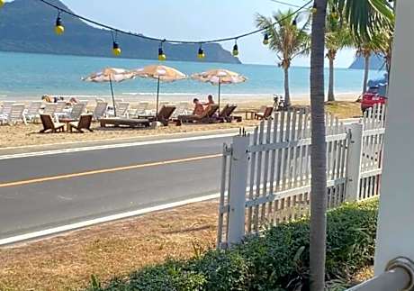 Baan Golden Resort & Residences