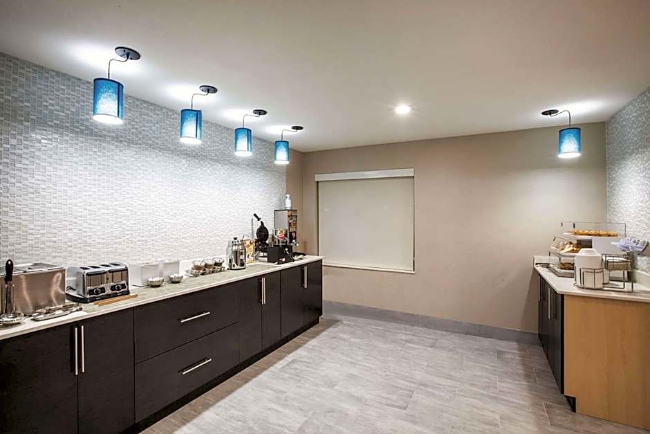 La Quinta Inn & Suites by Wyndham Walker-Denham Springs