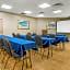 Comfort Suites Maingate East