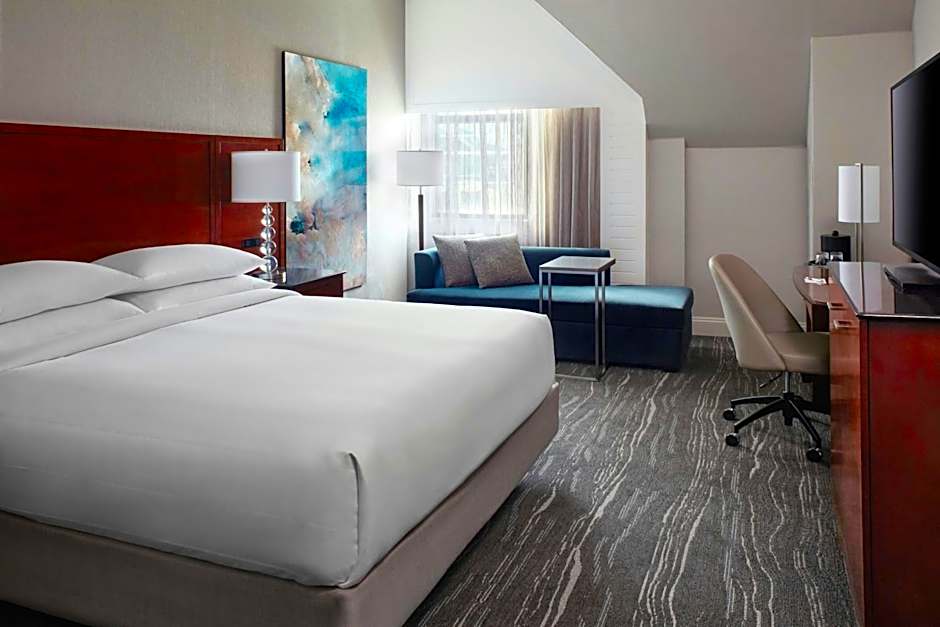 Halifax Marriott Harbourfront Hotel