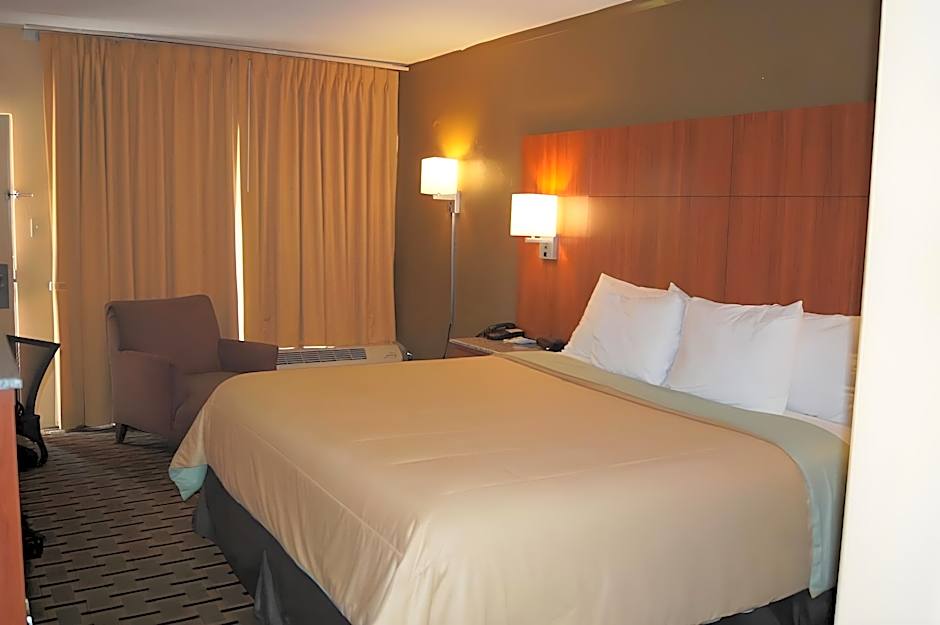 Days Inn by Wyndham Durham/Near Duke University