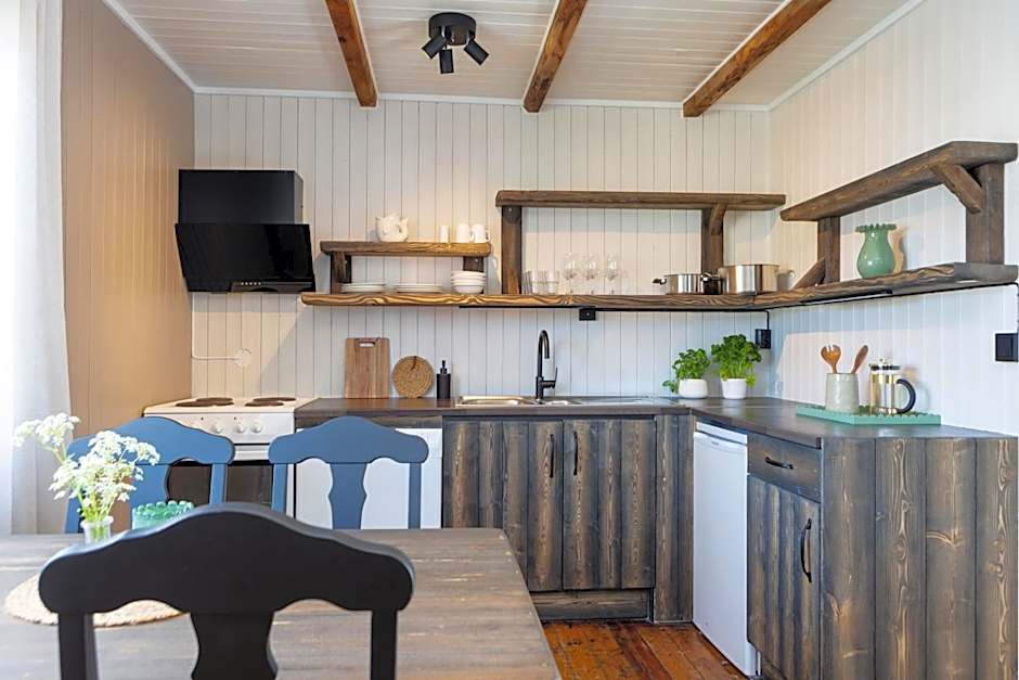 Astra Village - Waterfront Rorbu Cabins in Lofoten