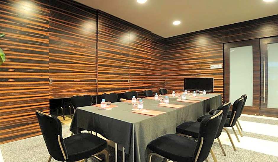 Sunday Hotel Subang Formerly Empire Hotel