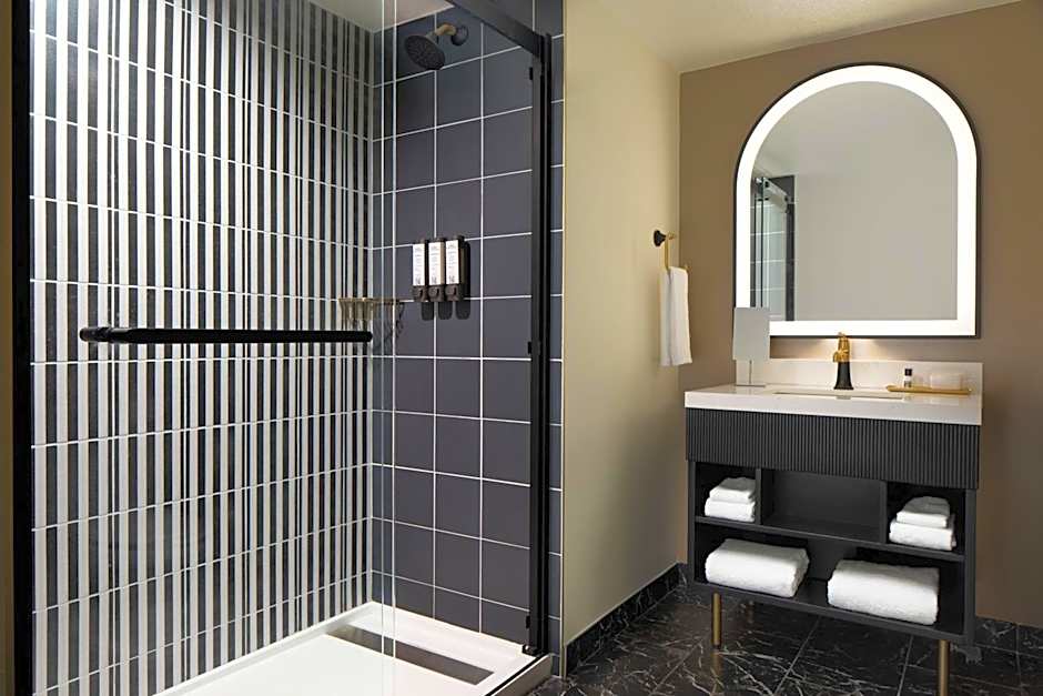 The LaSalle Hotel, Bryan College Station, a Tribute Portfolio Hotel