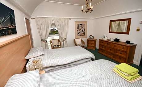 Family Room with Sea View