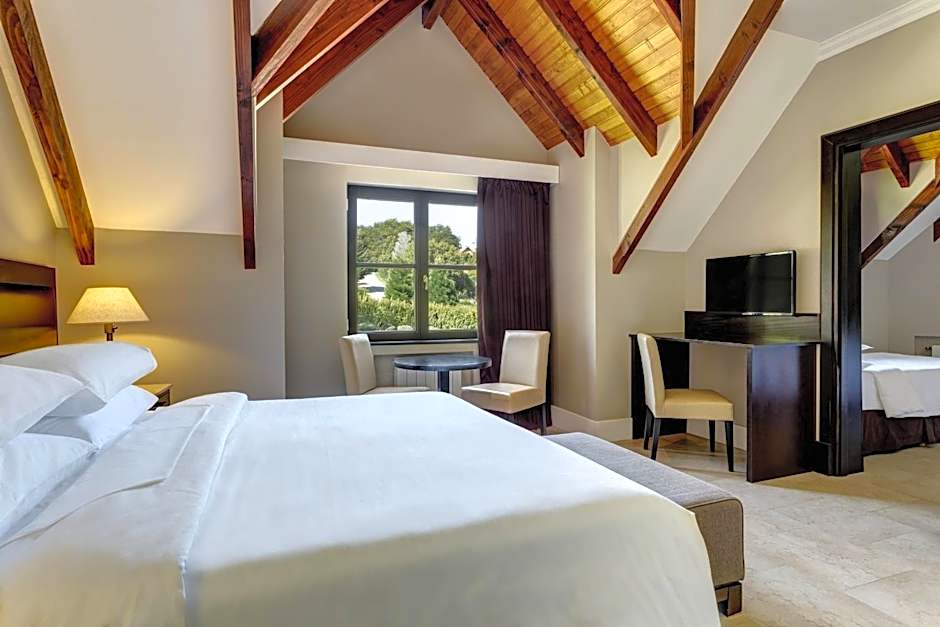 Arelauquen Lodge, a Tribute Portfolio Hotel