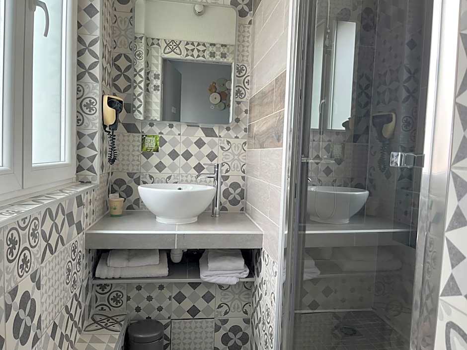 Logis Hôtel & Restaurant - Le Floride