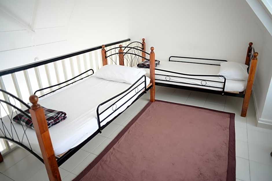 Tiny Boutique Habitat