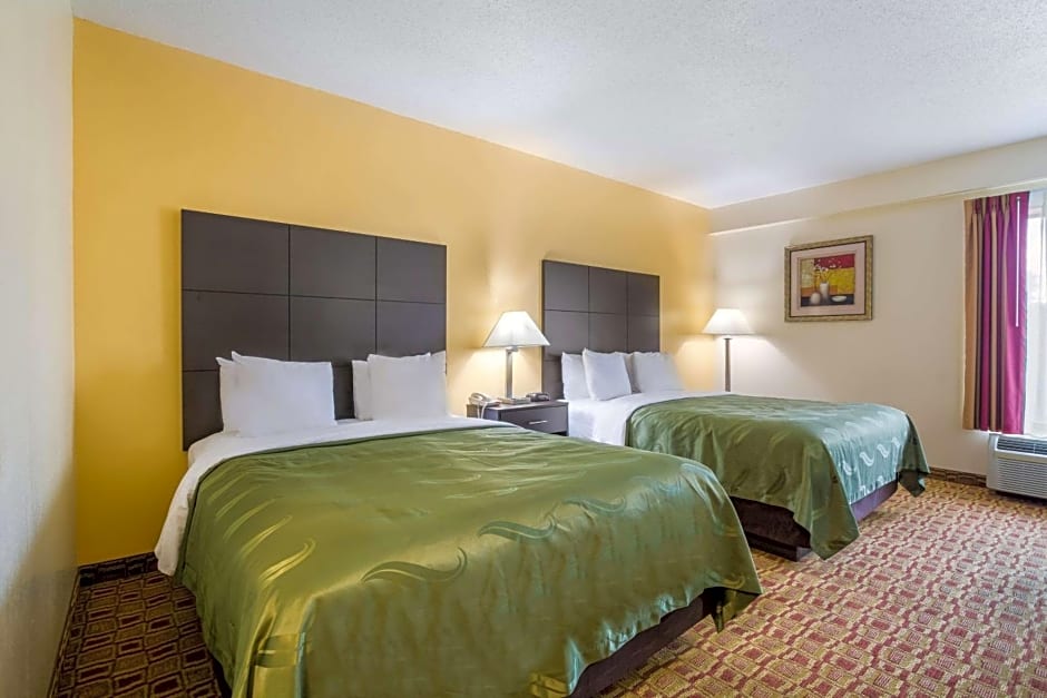 Quality Inn & Suites Sellersburg